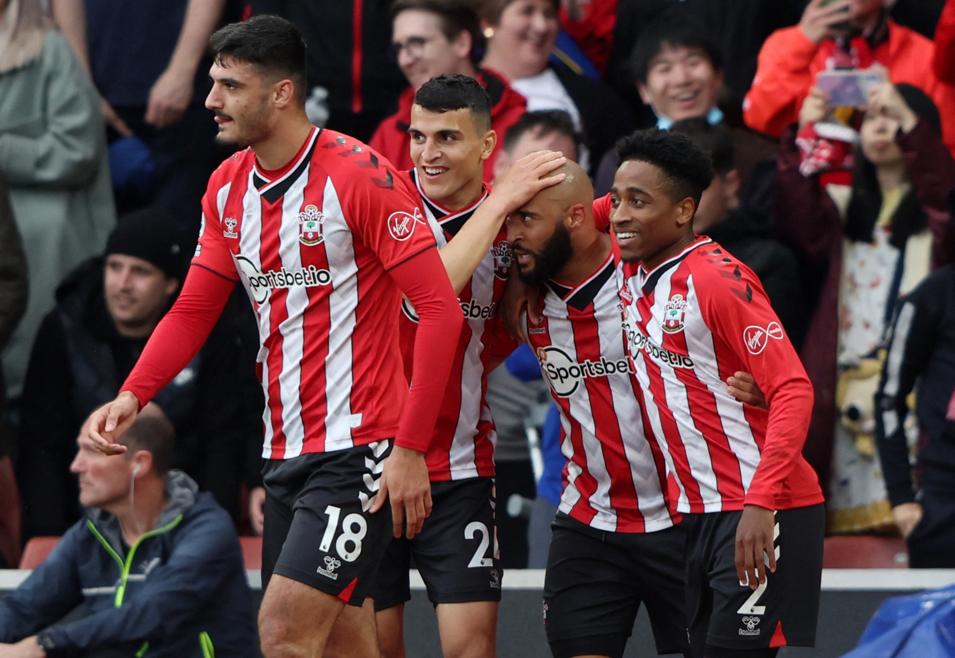 官方社媒连 官方社媒连