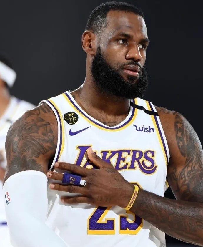 与回收篮板 与回收篮板